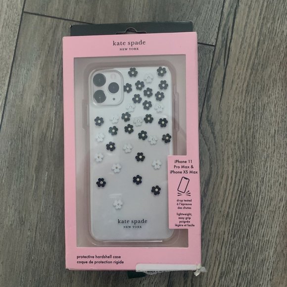 NWT KATE SPADE NEW YORK SCATTERED FLOWERS IPHONE 11 PRO MAX & IPHONE XS MAX CASE - Picture 1 of 6